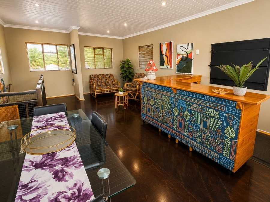 5 Bedroom Property for Sale in Wilgehof Free State